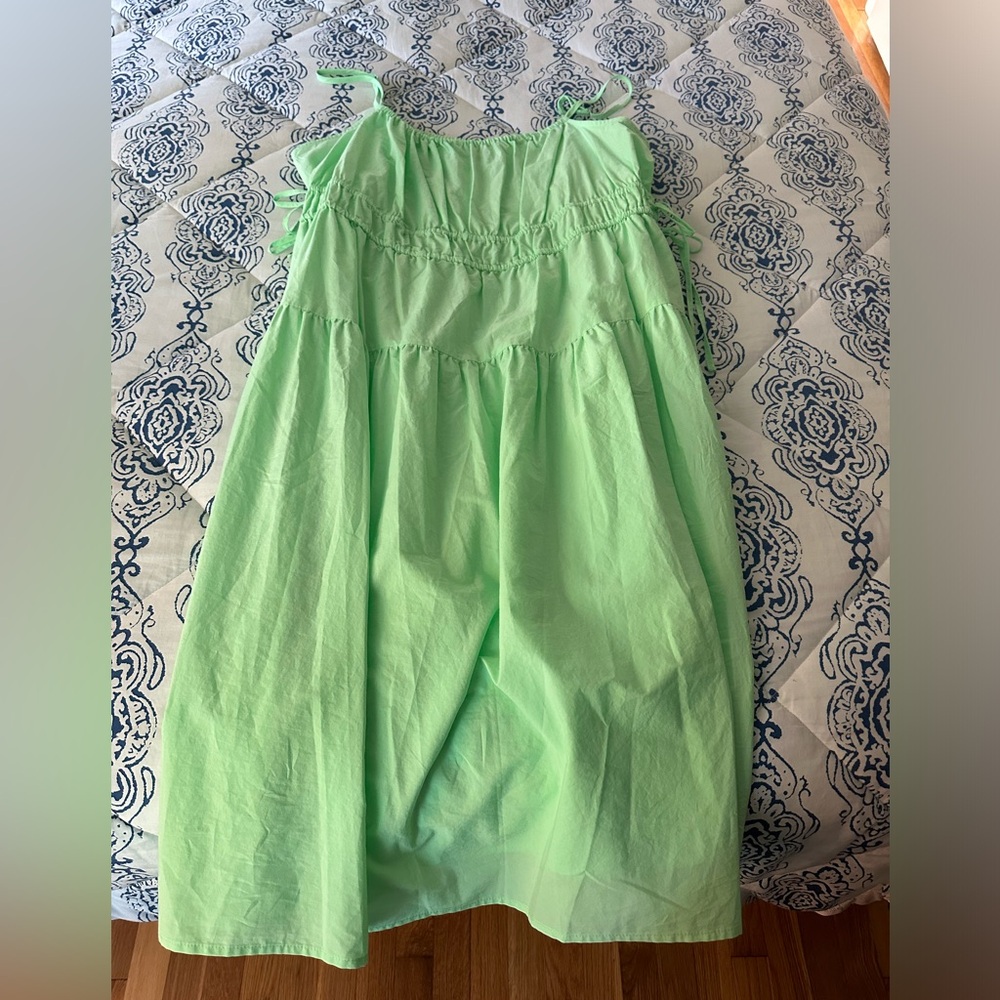 Women’s dress
